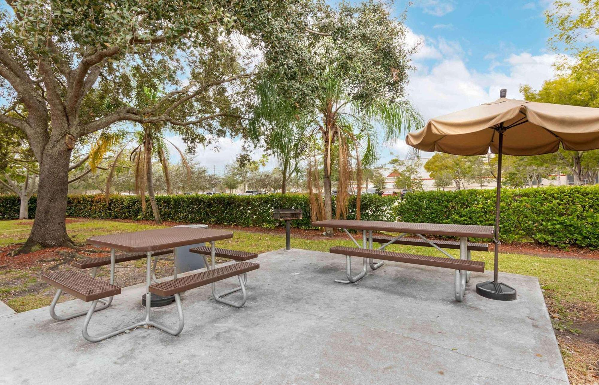 Extended Stay America Suites - Fort Lauderdale - Деві Екстер'єр фото